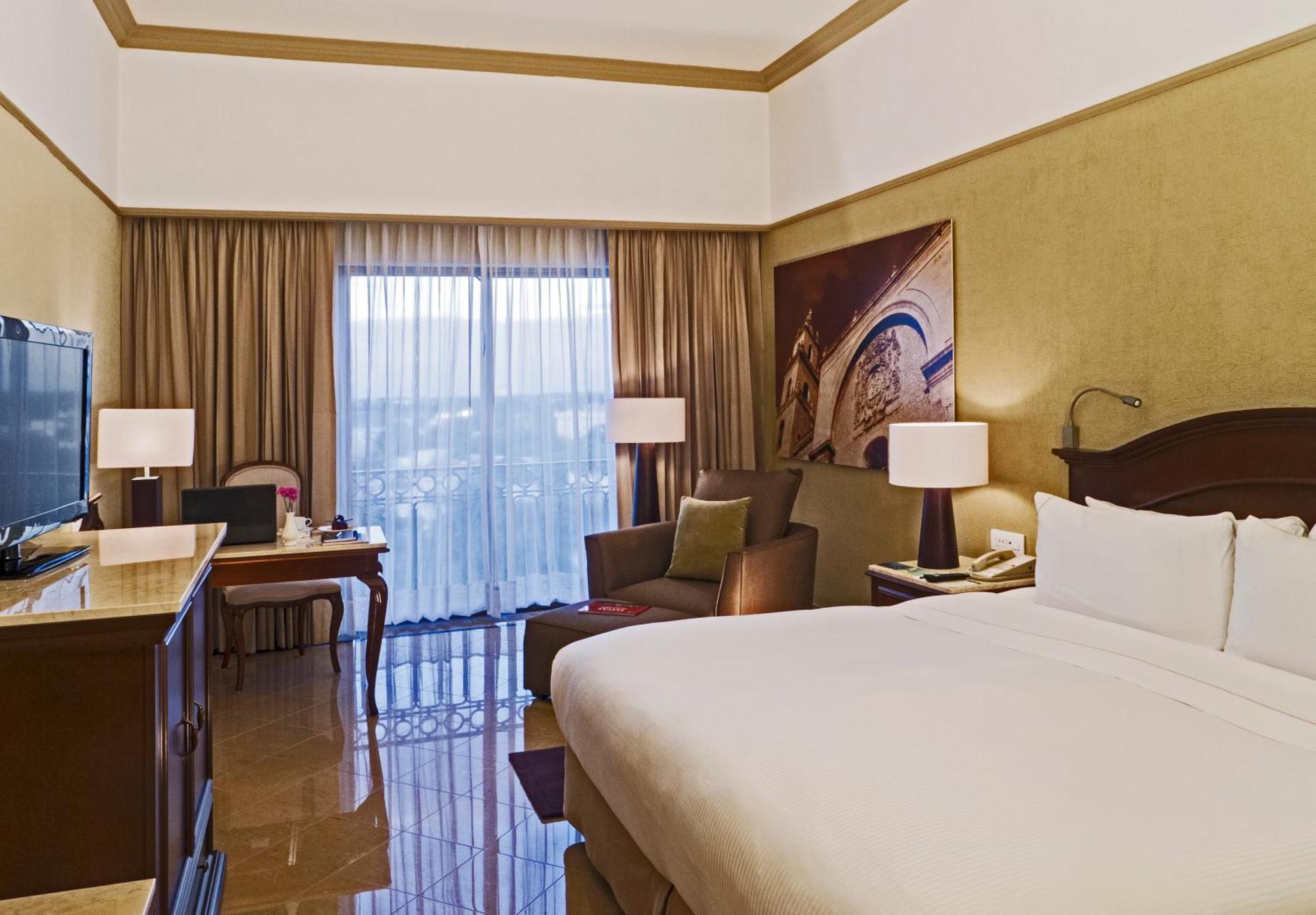 Fiesta Americana Merida Mérida Exterior foto A room at the hotel